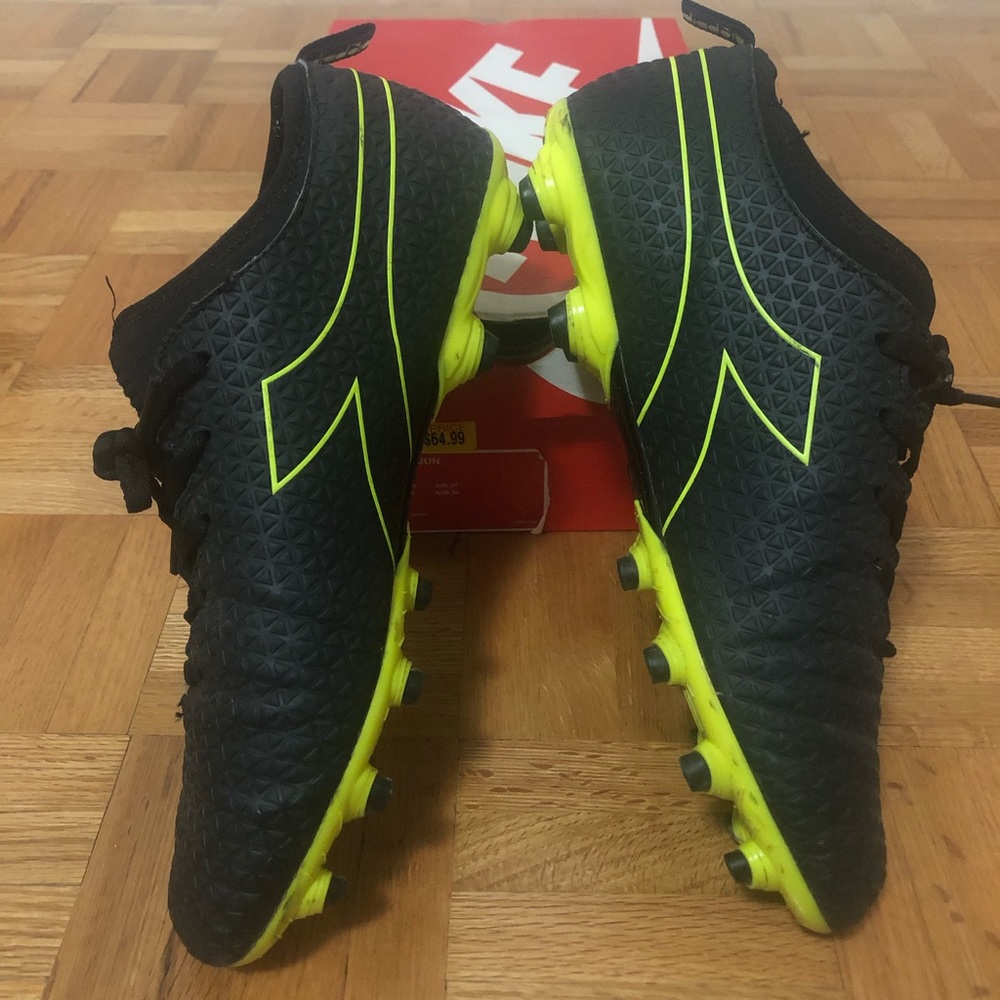 Diadora Soccer Cleats